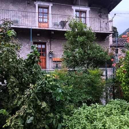Bed and Breakfast La Casa Antica Пон-Сен-Мартен Экстерьер фото